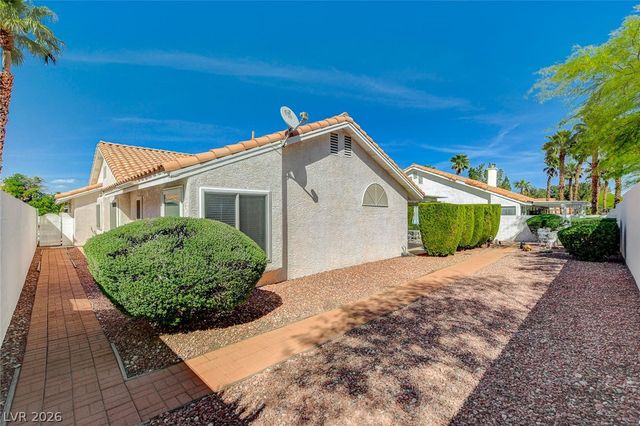 8213 Arch Bay Lane, Las Vegas, NV 89128