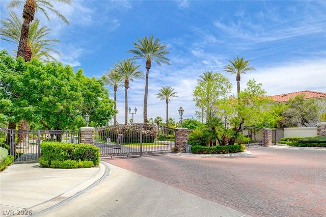 8213 Arch Bay Lane, Las Vegas, NV 89128