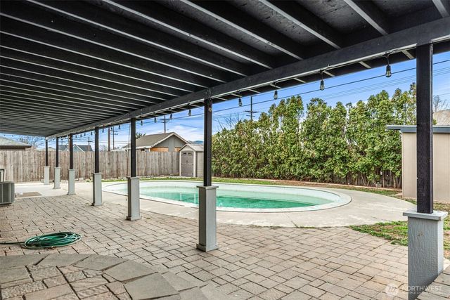 709 Schons Place, Wenatchee, WA 98801