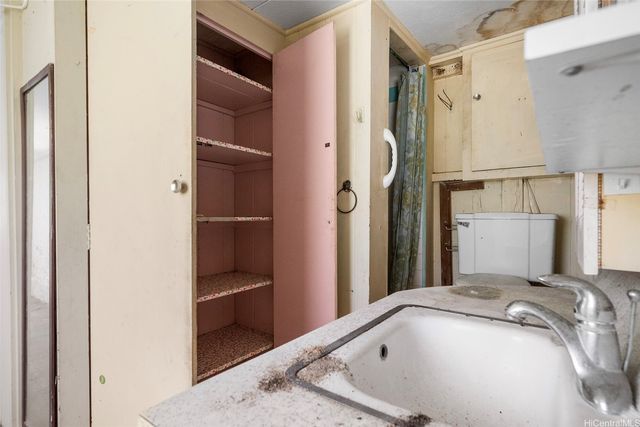 319 Kihapai Street C, Kailua, HI 96734