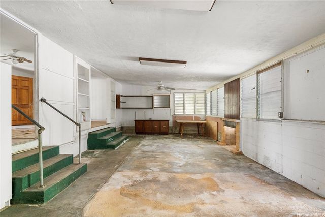 319 Kihapai Street C, Kailua, HI 96734