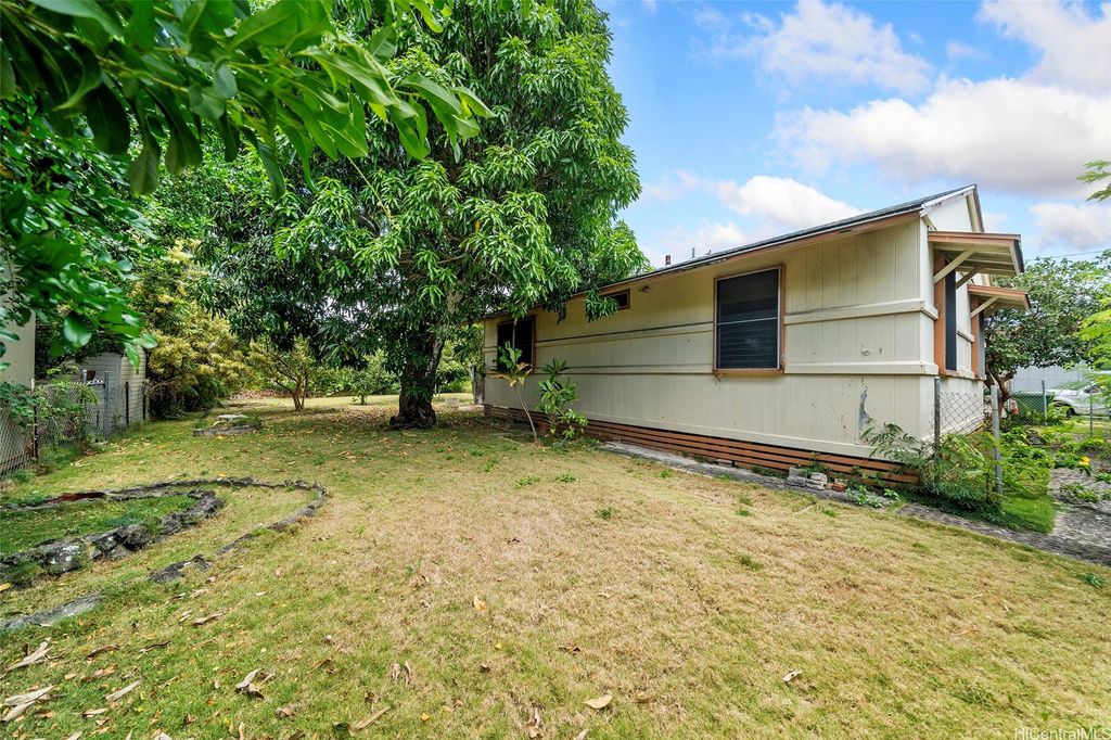 319 Kihapai Street C, Kailua, HI 96734