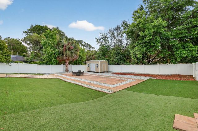 11637 LAKE DRIVE, Leesburg, FL 34788