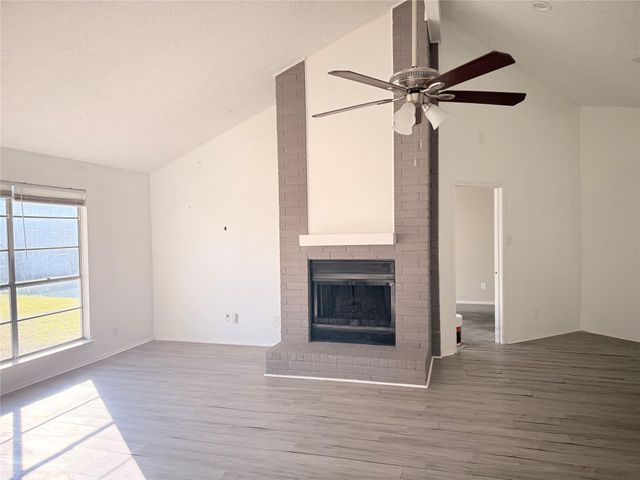 8203 Lone Quail Drive, Houston, TX 77489