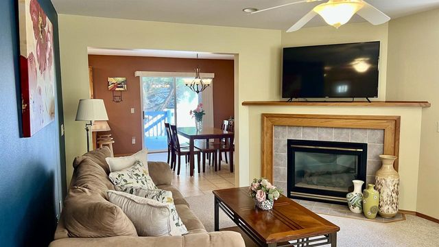 1505 Dayflower Drive, Madison, WI 53719