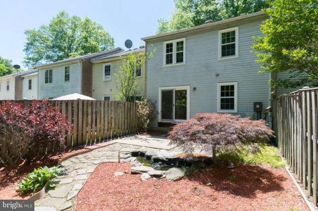 8302 MOLINE PL, Springfield, VA 22153