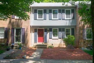 8302 MOLINE PL, Springfield, VA 22153
