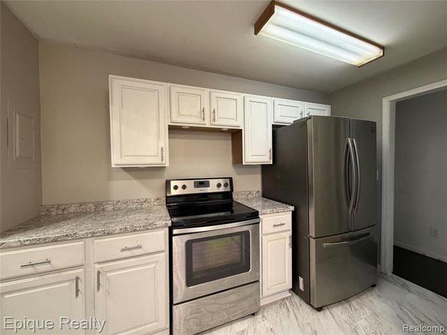 5140 Youngstown Place, Saginaw, MI 48601