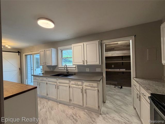 5140 Youngstown Place, Saginaw, MI 48601
