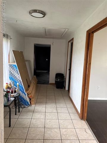 5140 Youngstown Place, Saginaw, MI 48601