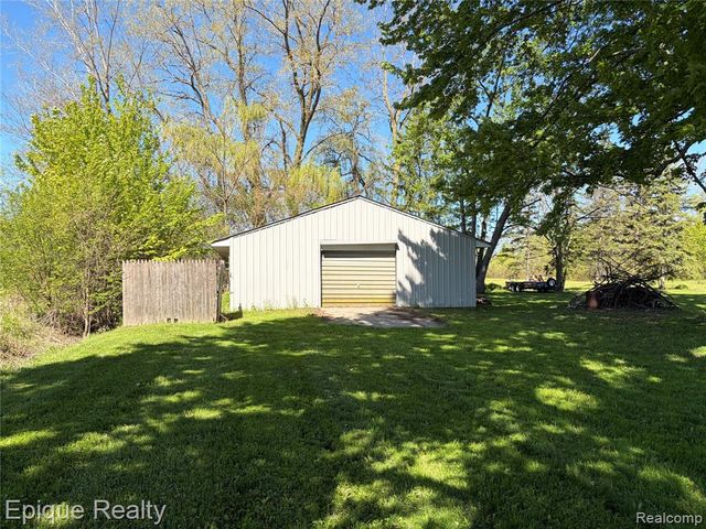 5140 Youngstown Place, Saginaw, MI 48601