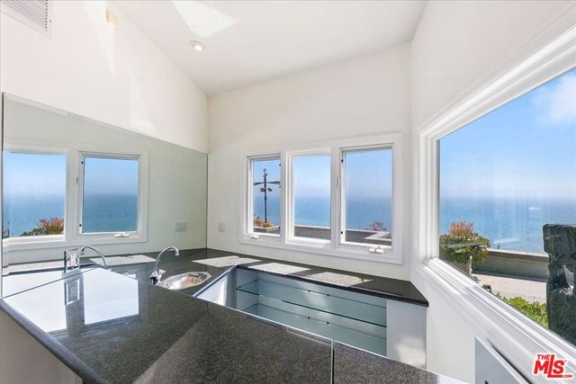 18244 Coastline Drive, Malibu, CA 90265
