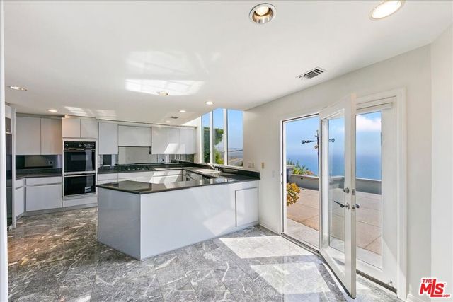 18244 Coastline Drive, Malibu, CA 90265