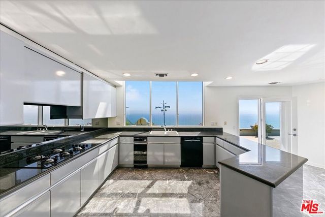 18244 Coastline Drive, Malibu, CA 90265