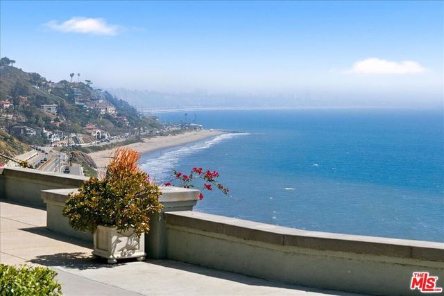 18244 Coastline Drive, Malibu, CA 90265