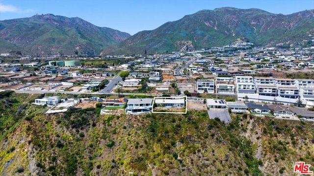 18244 Coastline Drive, Malibu, CA 90265