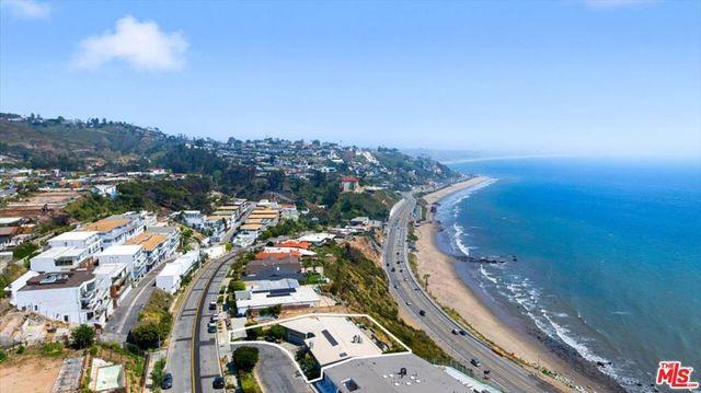 18244 Coastline Drive, Malibu, CA 90265