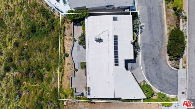 18244 Coastline Drive, Malibu, CA 90265