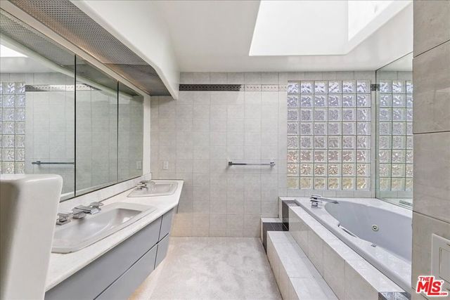 18244 Coastline Drive, Malibu, CA 90265