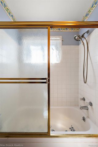 1213 Batavia Avenue, Royal Oak, MI 48067