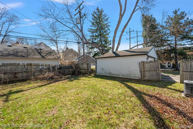 1213 Batavia Avenue, Royal Oak, MI 48067