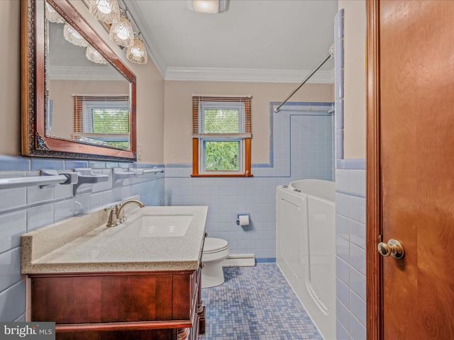 461 IMPERIAL ST, Winchester, VA 22601