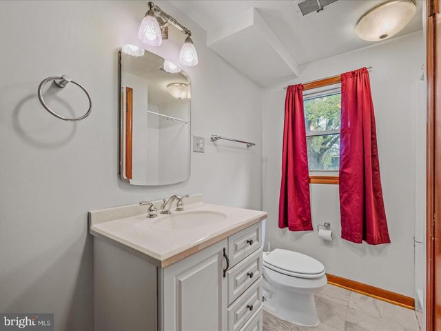461 IMPERIAL ST, Winchester, VA 22601