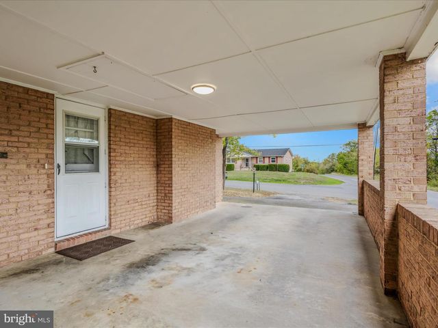 461 IMPERIAL ST, Winchester, VA 22601