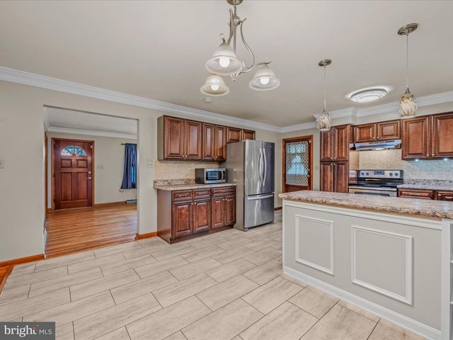 461 IMPERIAL ST, Winchester, VA 22601
