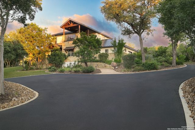1362 Private Road 3702, San Antonio, TX 78253
