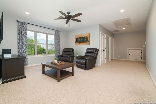 1362 Private Road 3702, San Antonio, TX 78253