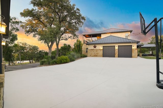 1362 Private Road 3702, San Antonio, TX 78253