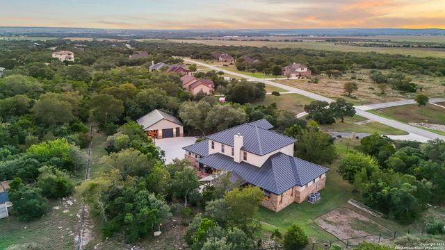 1362 Private Road 3702, San Antonio, TX 78253