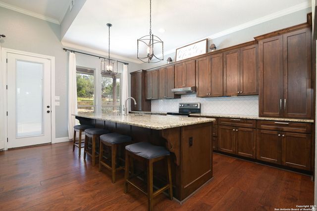 1362 Private Road 3702, San Antonio, TX 78253