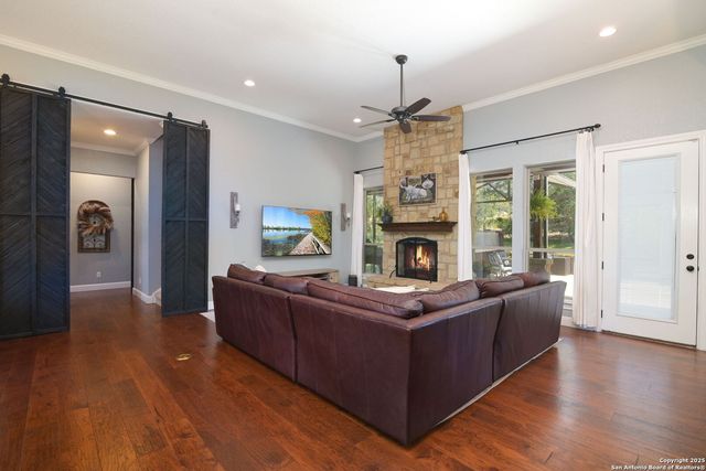 1362 Private Road 3702, San Antonio, TX 78253