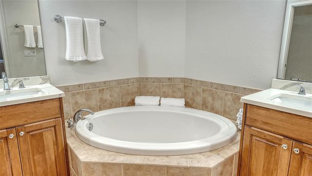 606 RIVIERA DUNES WAY 306, Palmetto, FL 34221