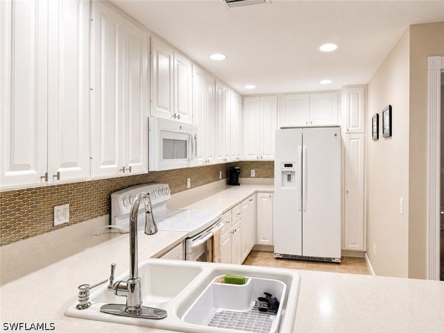 8357 Rimini WAY, Naples, FL 34114