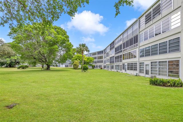 2026 Berkshire B 2026 2026, Deerfield Beach, FL 33442