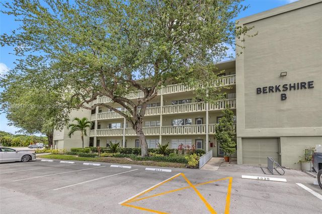 2026 Berkshire B 2026 2026, Deerfield Beach, FL 33442