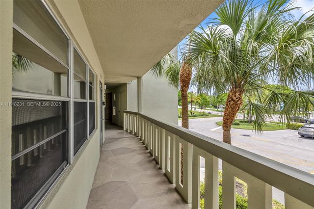2026 Berkshire B 2026 2026, Deerfield Beach, FL 33442