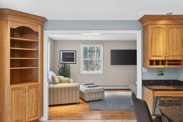 67 Bakers Pond Rd, Orleans, MA 02653