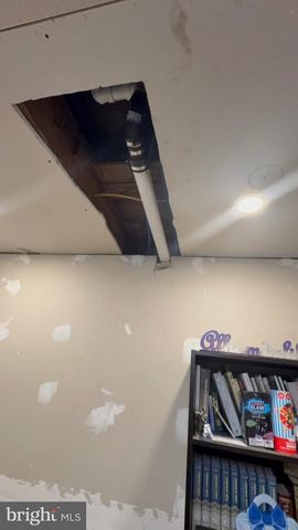 320 MULBERRY ST, Darby, PA 19023