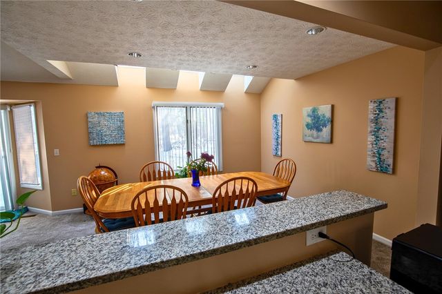 47 Running Brook Lane, Greece, NY 14626