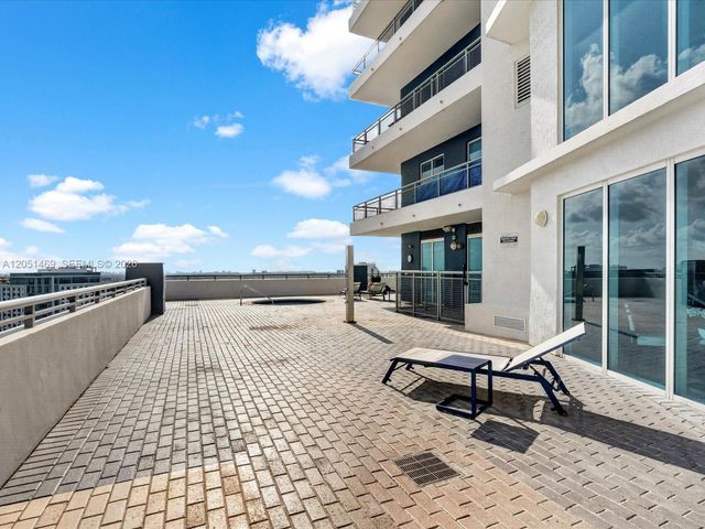 60 SW 13th St 4205, Miami, FL 33130