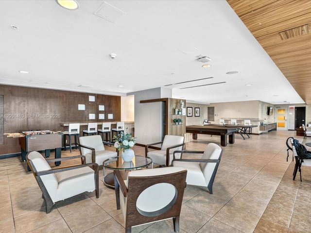 60 SW 13th St 4205, Miami, FL 33130