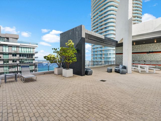 60 SW 13th St 4205, Miami, FL 33130