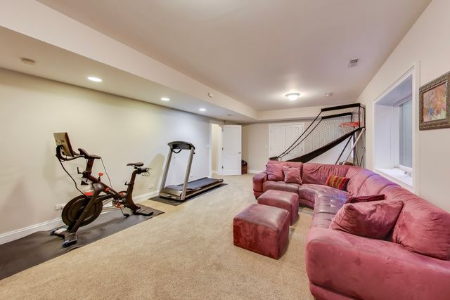 1030 Pleasant Lane, Glenview, IL 60025