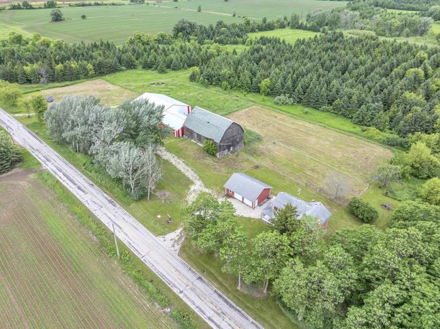 W4568 County Road F, Waldo, WI 53093