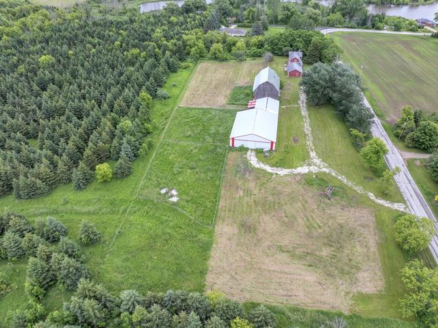 W4568 County Road F, Waldo, WI 53093