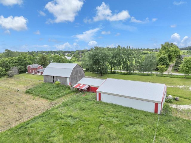 W4568 County Road F, Waldo, WI 53093
